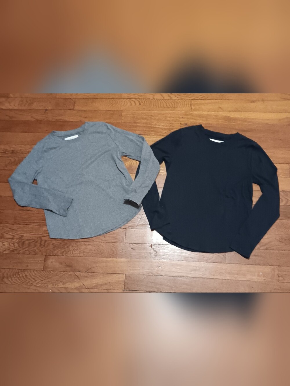 Girl's Long-Sleeve Crewneck Tops